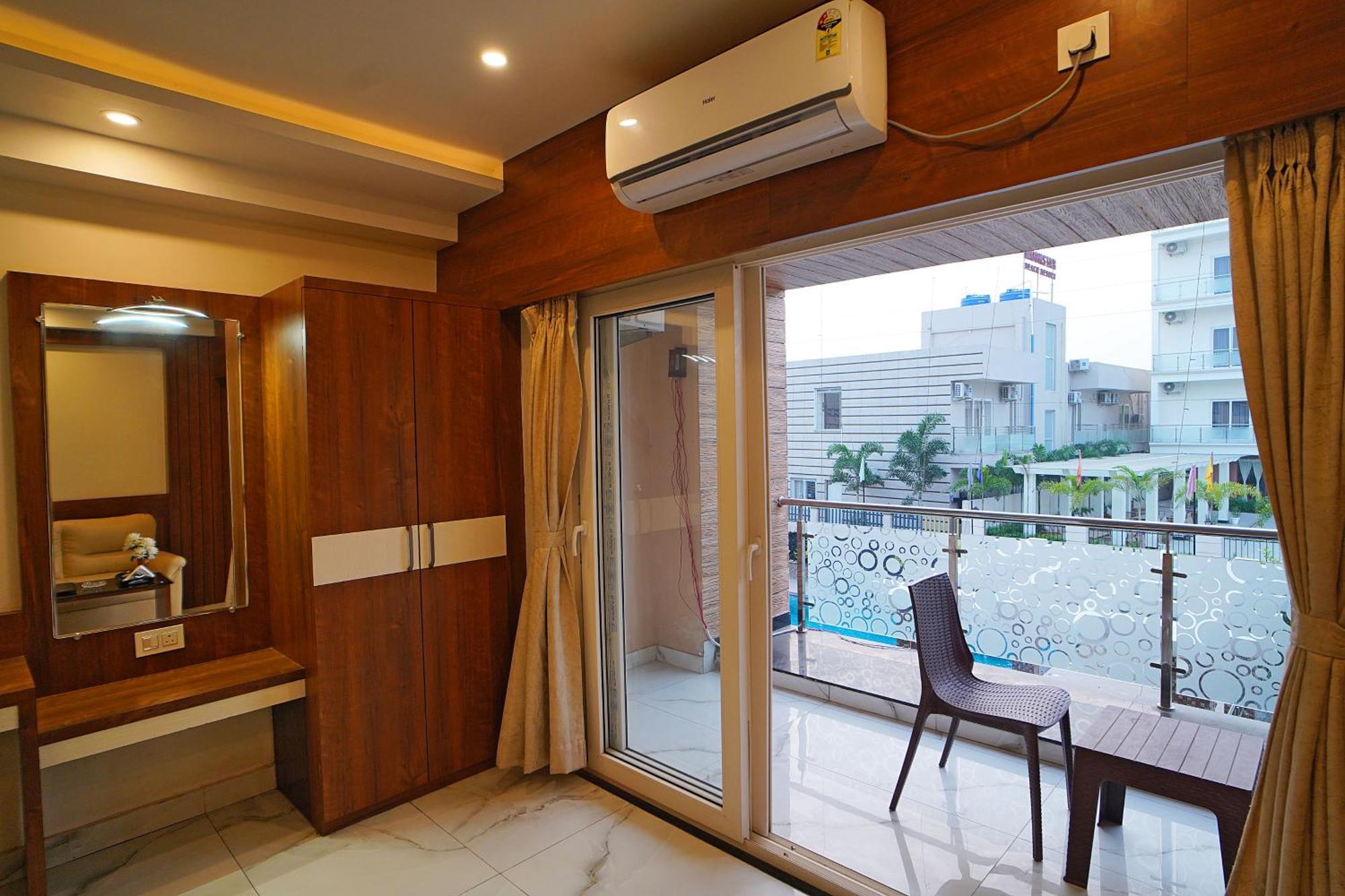 Royal Palace Beach Resort Walking Distance 1 Minutes ماندارموني المظهر الخارجي الصورة