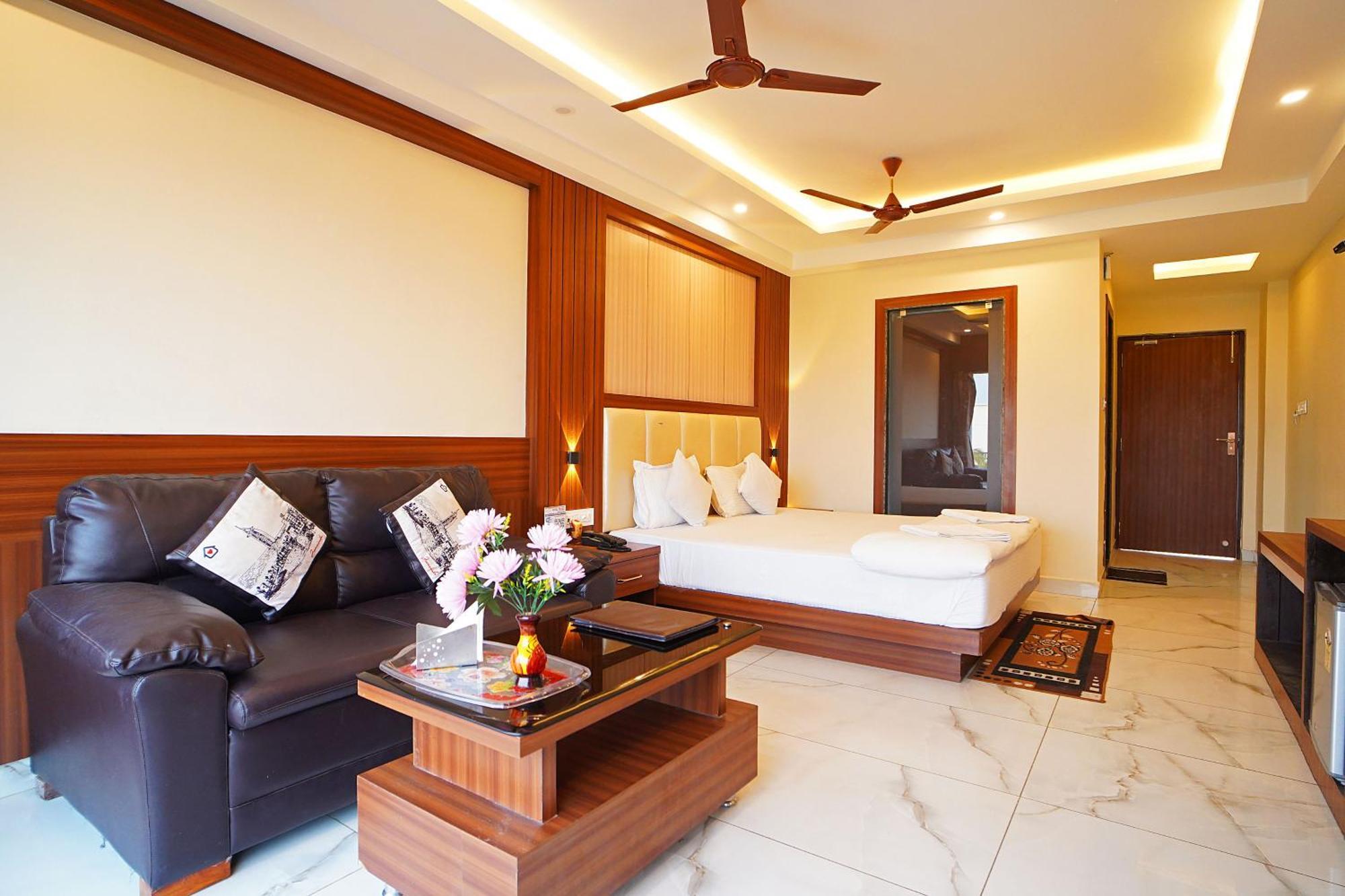 Royal Palace Beach Resort Walking Distance 1 Minutes ماندارموني المظهر الخارجي الصورة